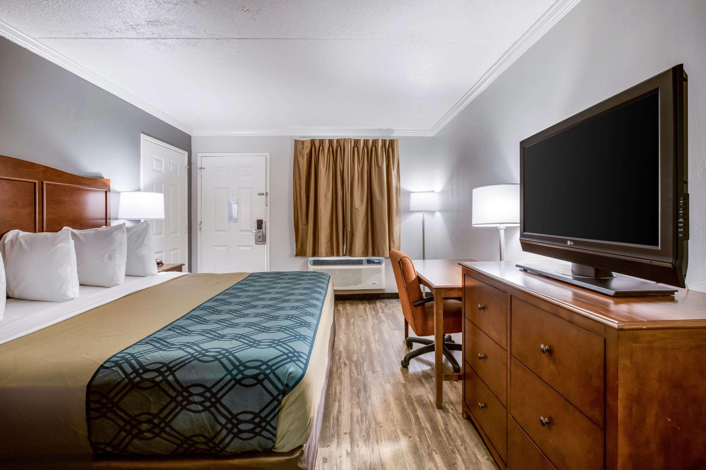 Travelodge By Wyndham Canton-Livonia Area, Mi Extérieur photo