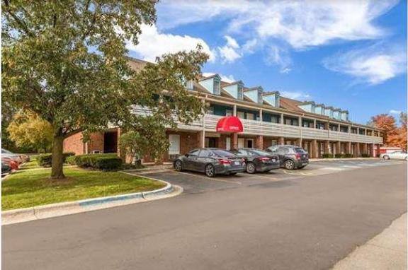 Travelodge By Wyndham Canton-Livonia Area, Mi Extérieur photo