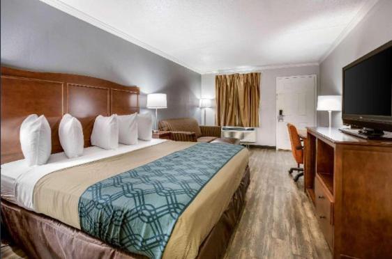 Travelodge By Wyndham Canton-Livonia Area, Mi Extérieur photo