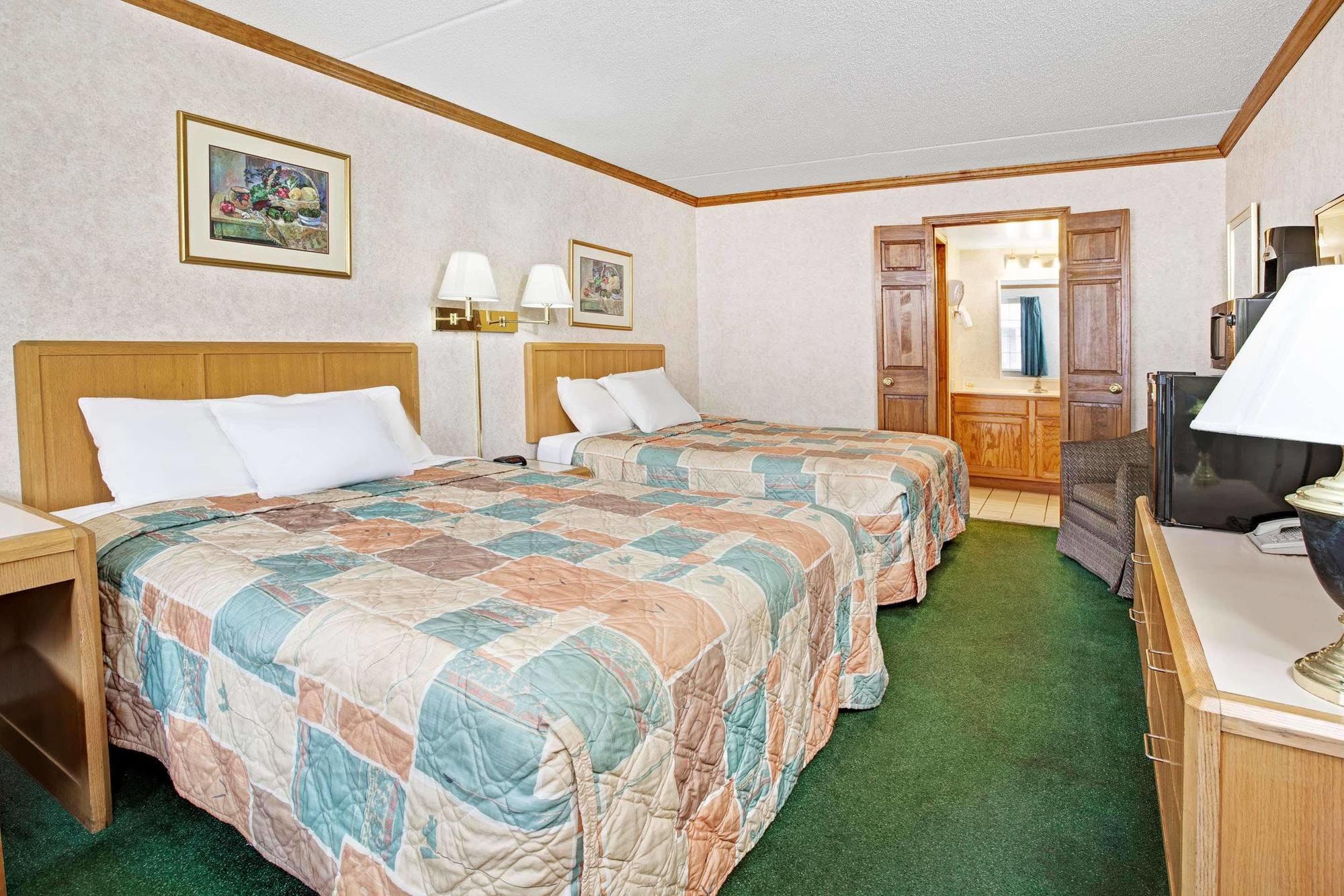 Travelodge By Wyndham Canton-Livonia Area, Mi Extérieur photo